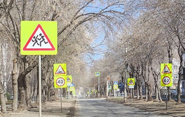 Госавтоинспекция проводит мероприятие.